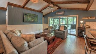 Treehouse on the Lake - Blairsville - 1