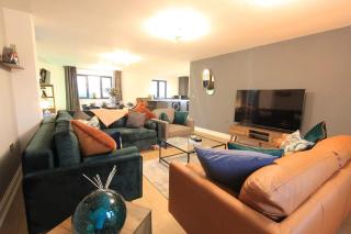 Cabot Mews Apartment 9 - 9