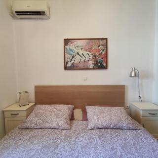 Cozy City Apartment - sleeps 2 - 1