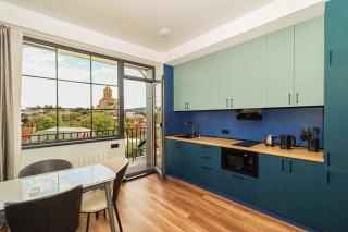 Modern Apartment Overlooking Tbilisi - Tbilisi - 9