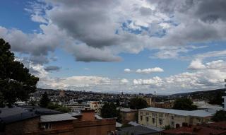 1BR apartment with balcony on Mtatsminda - Tbilisi - 9