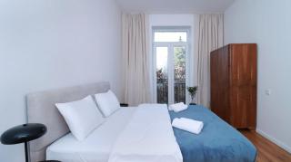 Stylish & Authentic 2BR Retreat in Central Tbilisi - Wehost - 7
