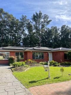 Spacious Beautiful Room - Campbelltown - 5