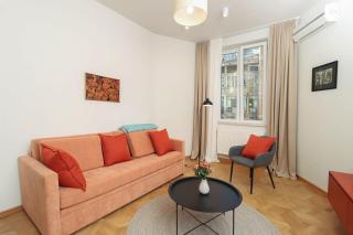 Modern 1BR apt w balcony in old Tbilisi-By Wehost - Tbilisi - 2