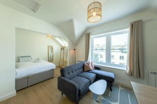 Grange Road Studio 6 - Bristol - 8