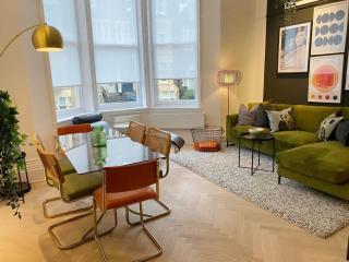 Modern and Bright Three Bed Apartment - Bristol - 4
