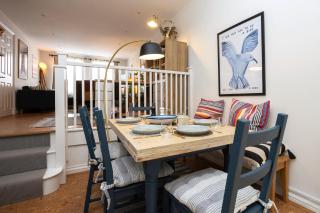 Host & Stay - Blue Boho - 6