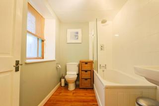 Elliston two bedroom garden flat - Bristol - 2