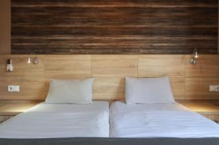 Cozy 1BR Apartment In Historical Part- By Wehost - Tbilisi - 2