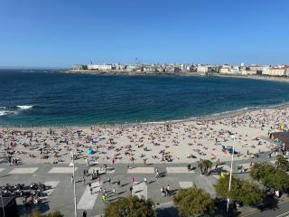 Piso con vistas a la playa de Riazor - A Coruña - 9