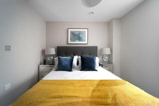 Deluxe Apartment near Cabot Circus w Parking sleeps 5 - Bristol - 3
