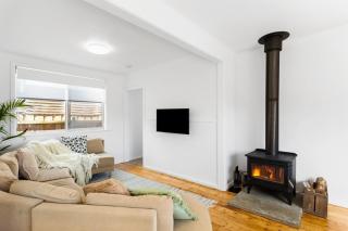 Retro Bungalow near Beach and Shops - Cowes - 4