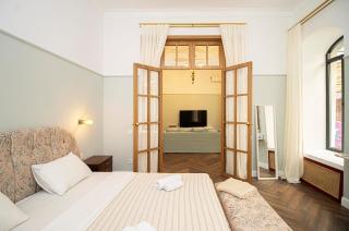 Chic 1BR Sololaki Center Retreat - By Wehost - 5