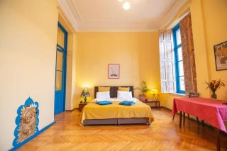 Stylish Apartment In Historic Building - Batumi - 1