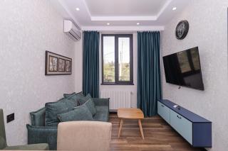Comfy Apt Old Tbilisi - By Wehost - 3