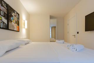 1BR apt with balcony sea views 2 min from the sea - Batumi - 2