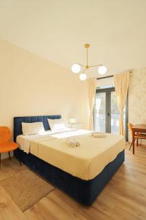 Stylish 2BR Apartment In City Center-By Wehost - Tbilisi - 9