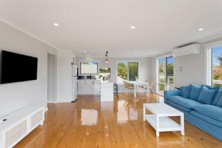 Imollu Beach House 5-Bed 2 5-Bath - Cowes - 9