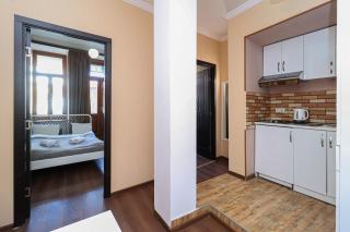 Cozy 2BR apt w Balcony on Aghmashenebeli ave - Tbilisi - 7