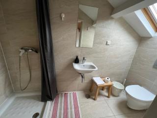 Residencial Avenida Hostel - Tomar - 2
