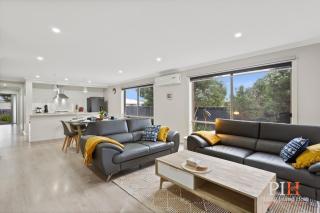 Sleeps 8 Ideal for Fishing Trip - 8