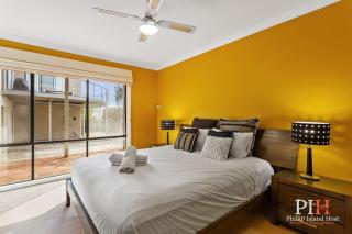 Sea La Vie King Bed Sleeps 7 - 7