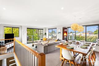 Family Entertainer Sleeps 10 - Cowes - 0