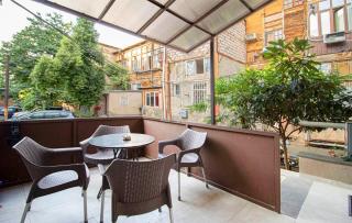 Stylish Modern 1BR Apartment - Tbilisi - 0