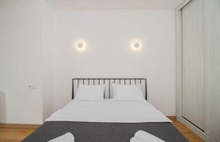 Vake Chic 2BR Comfort Home - By Wehost - Tiflis - 1