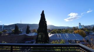 Super Stylish 1BR Apartment Near Fabrica - Tbilisi - 5