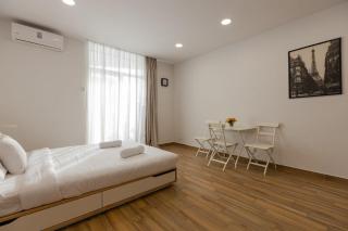 Modern Studio Apartment In The Heart of Batumi - Batoemi - 8