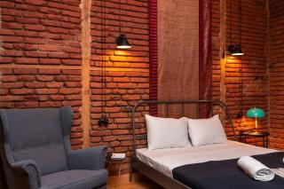 Stylish 1BR apt Close to Rustaveli Avenue - Tbilisi - 5