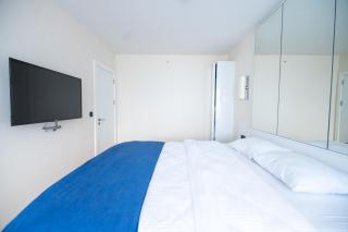 Stylish Apartment In Orbi City on 47th floor w Sea View - Batumi - 7