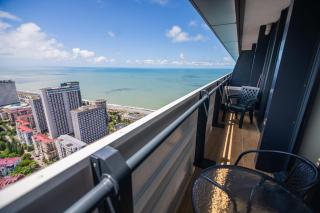 Stylish Apartment In Orbi City on 47th floor w Sea View - Batoumi - 5