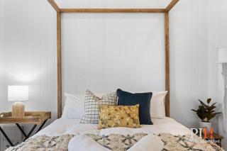 Charming 4 BR Cottage Retreat - Newhaven - 3
