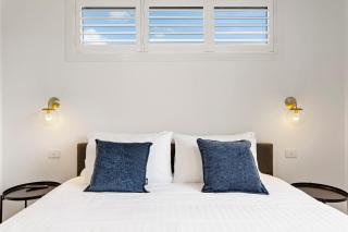 Upscale Family Retreat Just 5 Min Walk to Beach - 3