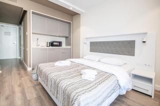 Sea View Studio Apt In Alliance Palace by Wehost - Batoemi - 3