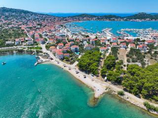 Luma 2 Luxury House on the Beach - Murter - 1