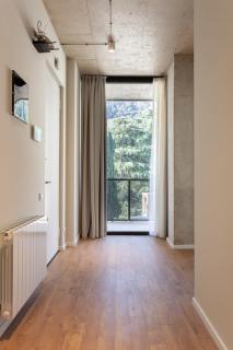 stylish 3BR apt with 2 balconies in historic Tbilisi - Tbilisi - 4