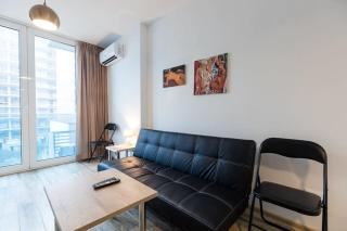Cozy Studio Apartment For 3 with a pool - Batumi - 3