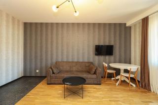 Charming Cozy Studio Apartment- By Wehost - Tbilisi - 3