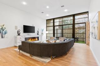 Modern Luxury - Dallas - 2