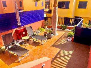 Beach and golf 4 Bedroom Holiday Home - Maspalomas - 2