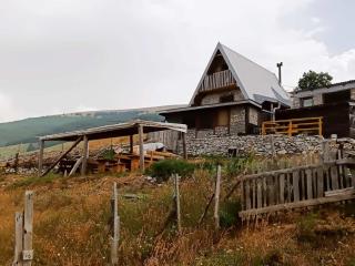 Etno Koliba - Bed & Breakfast - Gornji Lukomir - 9