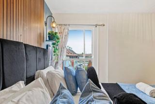 Harbourside Penthouse Apartments Sleep 16 - Bristol - 6