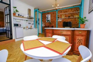 Wehost Loft next to the Freedom Square - 2