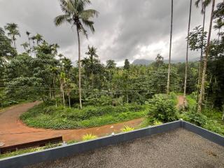 Orange Homestay - Attappādi - 4