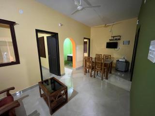 Orange Homestay - Attappādi - 3