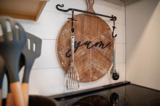Boutique Retreat in heart of River District - Fort Myers - 2
