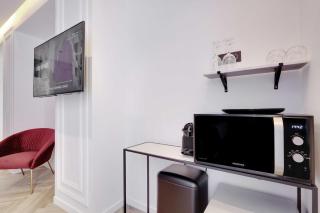 Lovely Bedroom with Jacuzzi 2P Chatelet - París - 8